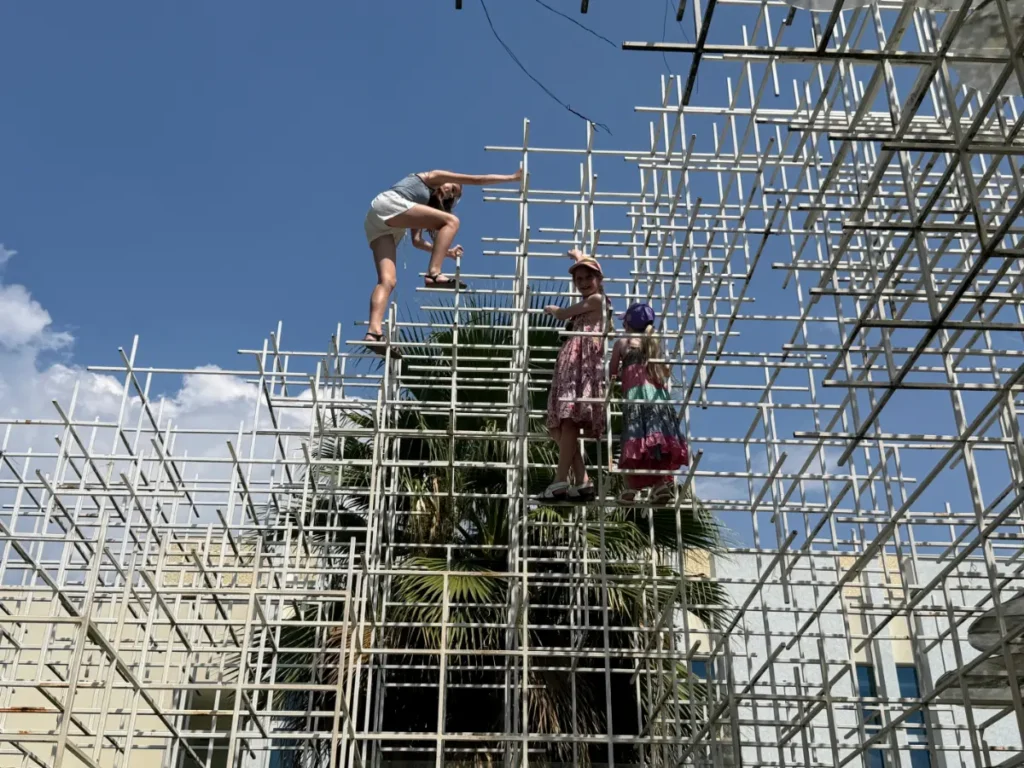 Cloud Art Construction Tirana